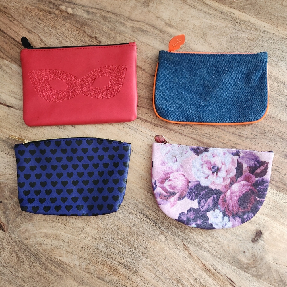 Set of 4 Ipsy Zipper Pouches Assorted Colors